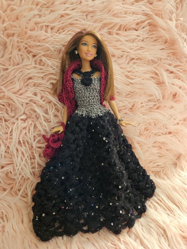 Sehr hübsche barbie puppe - sehr,