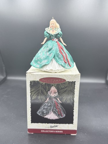 Hallmark 1995 holiday barbie - hallmark,